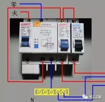 配電箱標(biāo)準(zhǔn)、接線方法、安裝方法和分類等。被詳細(xì)描述并且一次清楚。